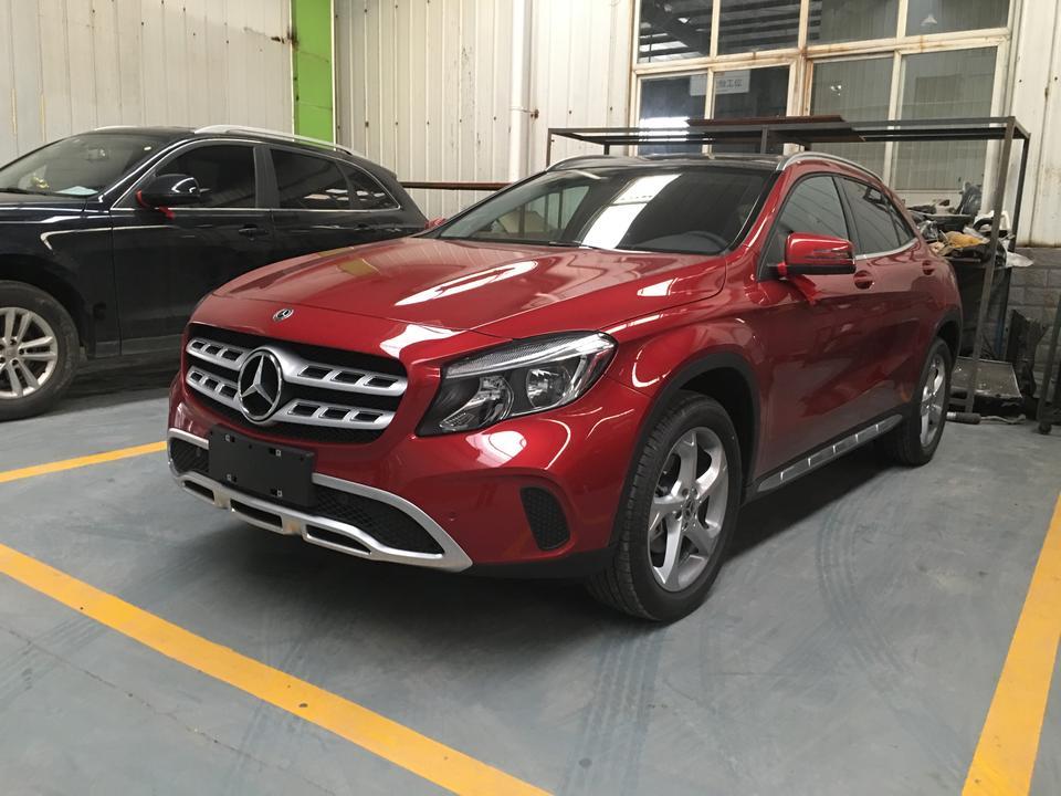 奔驰gla2018款gla200动感型有carplay功能吗