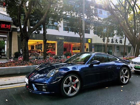 保时捷911提车作业thelegend历久恒新龙胆蓝992s