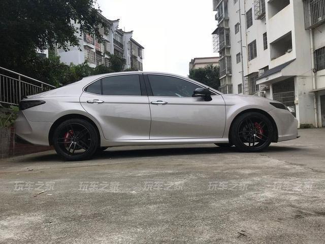 凯美瑞提车作业八代25g凯美瑞改装ls前脸玩车自己喜欢就好
