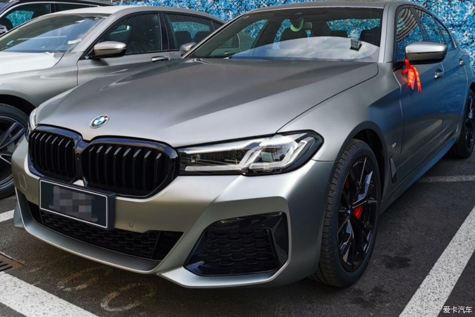 提车作业喜提2021款bmw540i磨砂暗银