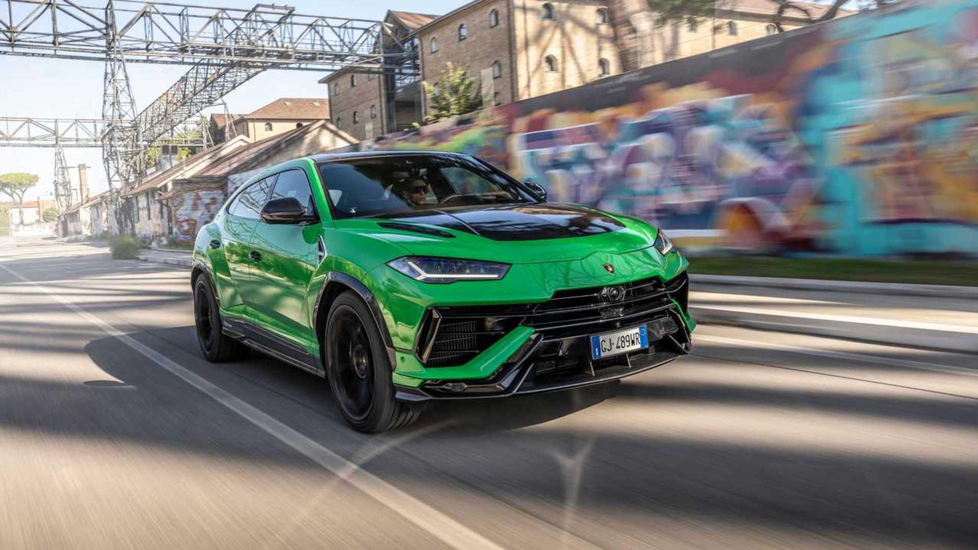 搭载纯V8发动机的兰博基尼Urus量产版已卖完 PHEV版将于2024年推出
