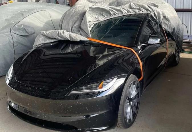 全新版特斯拉Model 3即将全球首发，首搭液晶仪表，最快明年交付