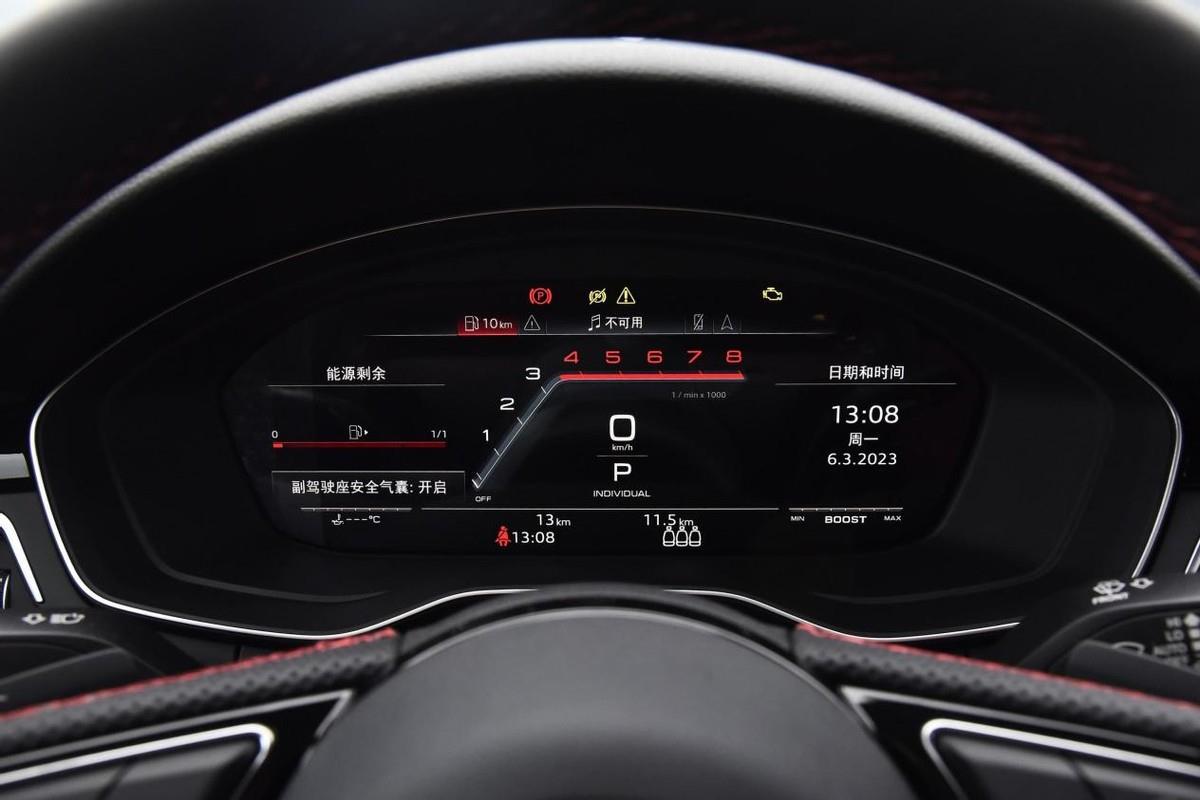 车长4770mm，标配3.0T V6+8AT，零百加速4.7秒，典型的扮猪吃老虎
