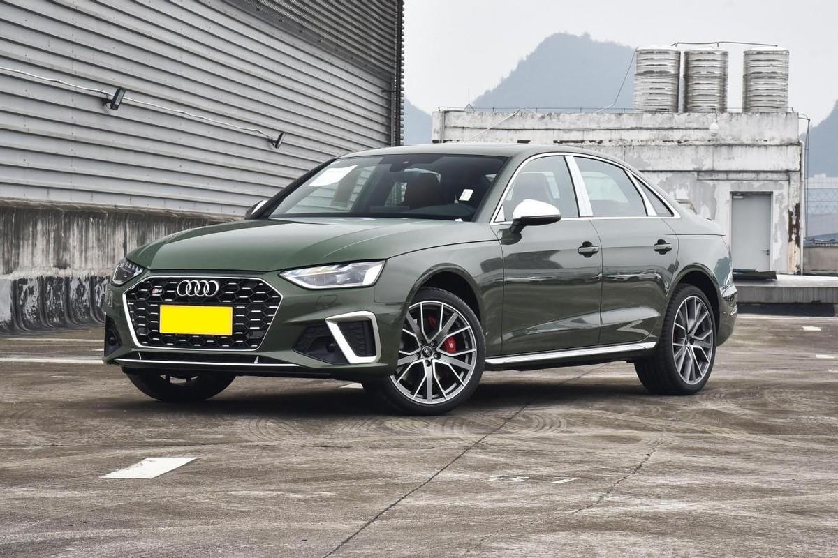 车长4770mm，标配3.0T V6+8AT，零百加速4.7秒，典型的扮猪吃老虎