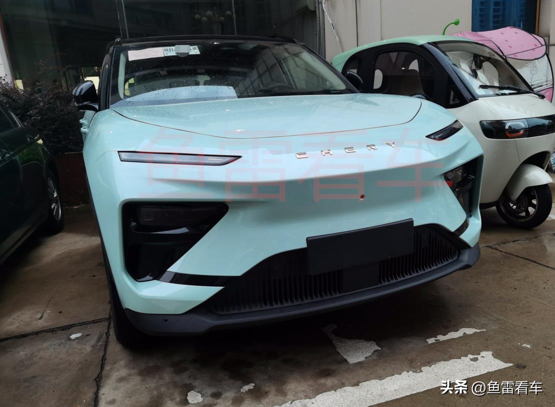 前脸终于有感觉了！曝奇瑞新能源eQ7量产版实车，价格会有惊喜？