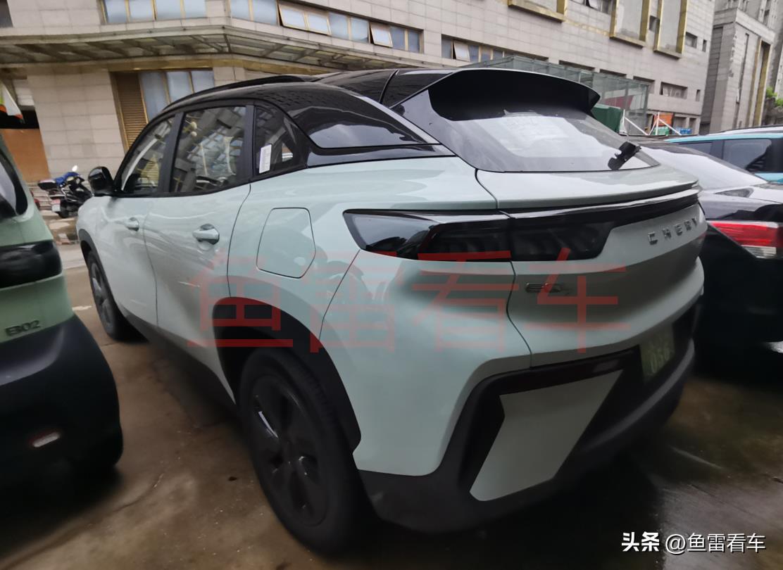 前脸终于有感觉了！曝奇瑞新能源eQ7量产版实车，价格会有惊喜？