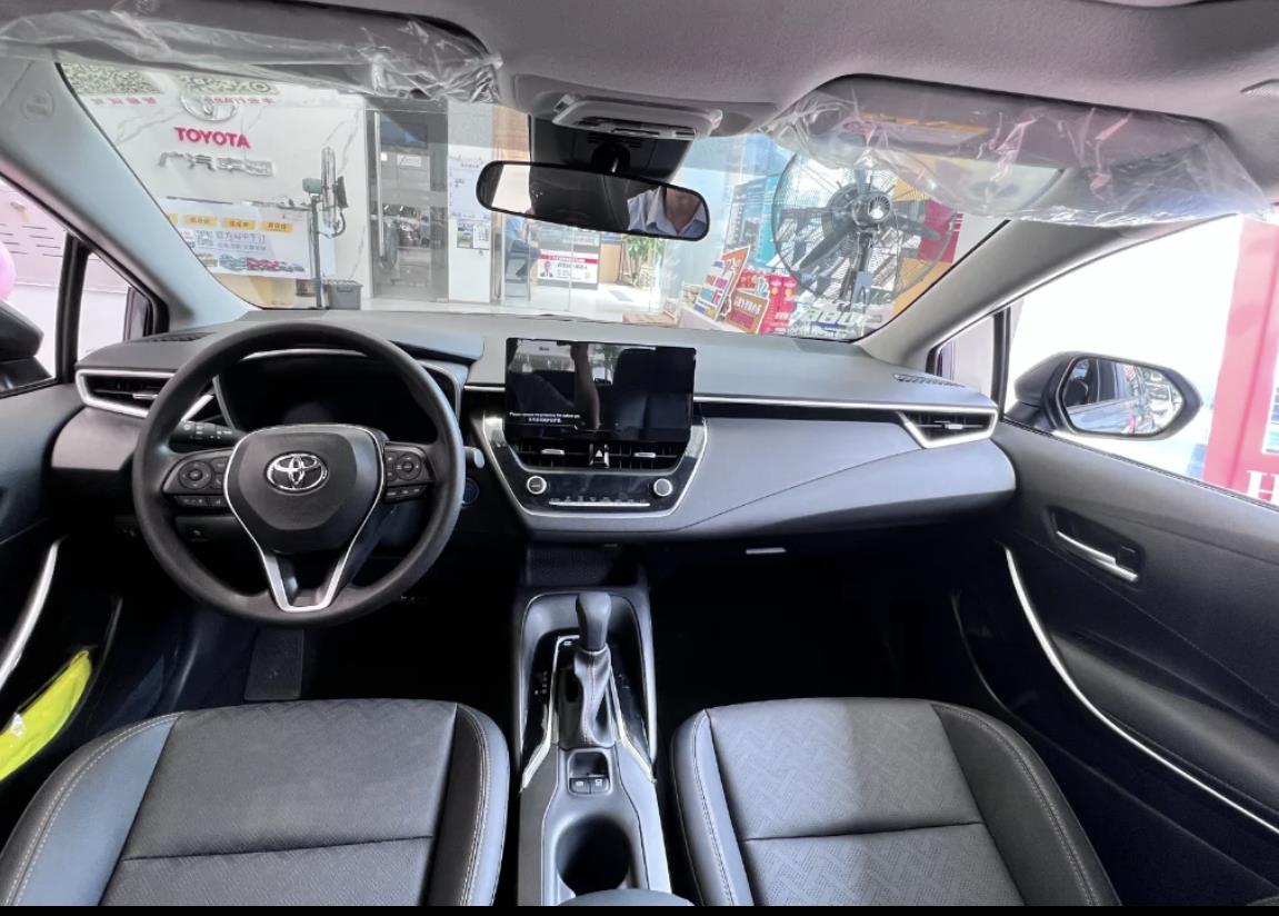 2023款丰田雷凌到店，外观风格运动，智能配置升级，动力输出流畅