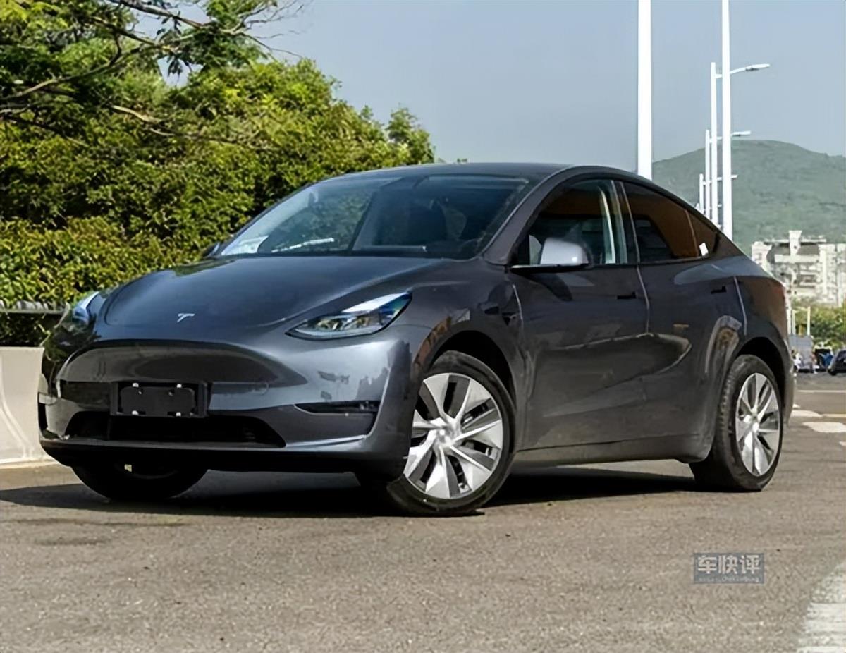 特斯拉Model 3美国又降价，国内再降价还远吗？
