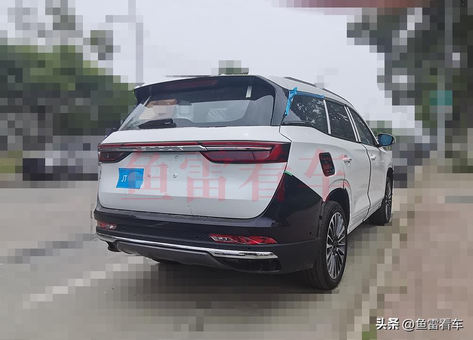 2挡DHT混动专用变速器？新款捷途X90实车再曝，这次配置一览无遗