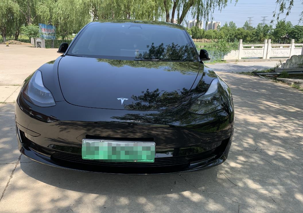 特斯拉Model 3种草功能：远程控制，功能实用，提升用车体验