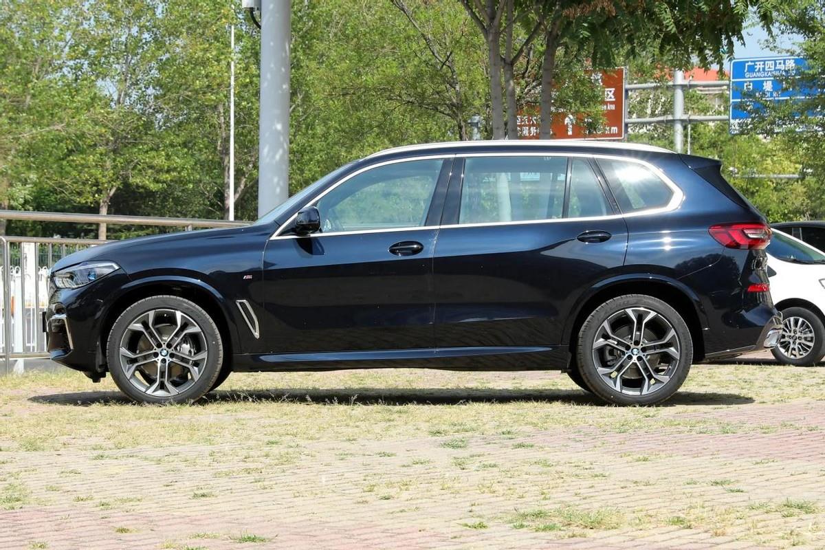 有奥迪Q7真没必要看X5，纯进口、价格更低，还配3.0T V6+全时四驱