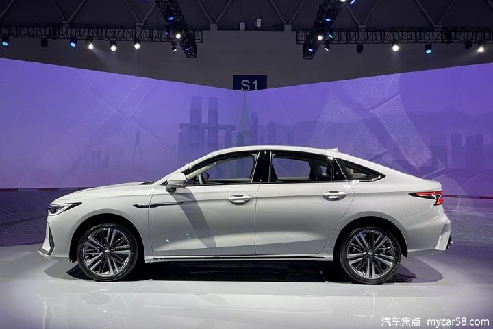影豹R、星瑞侧目，艾瑞泽8 2.0T仅12.99万起，254匹加92#即可