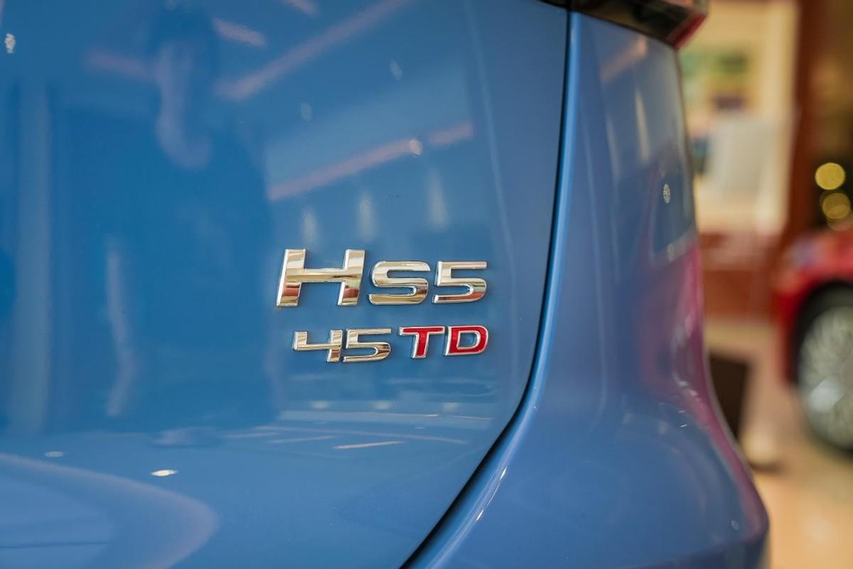 全方位体验新红旗HS5，内外升级，更加全能