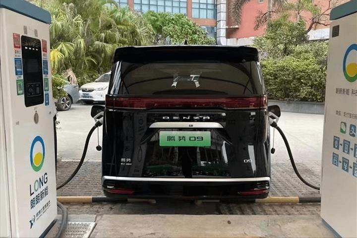腾势N7，很硬核但不一定是爆款？