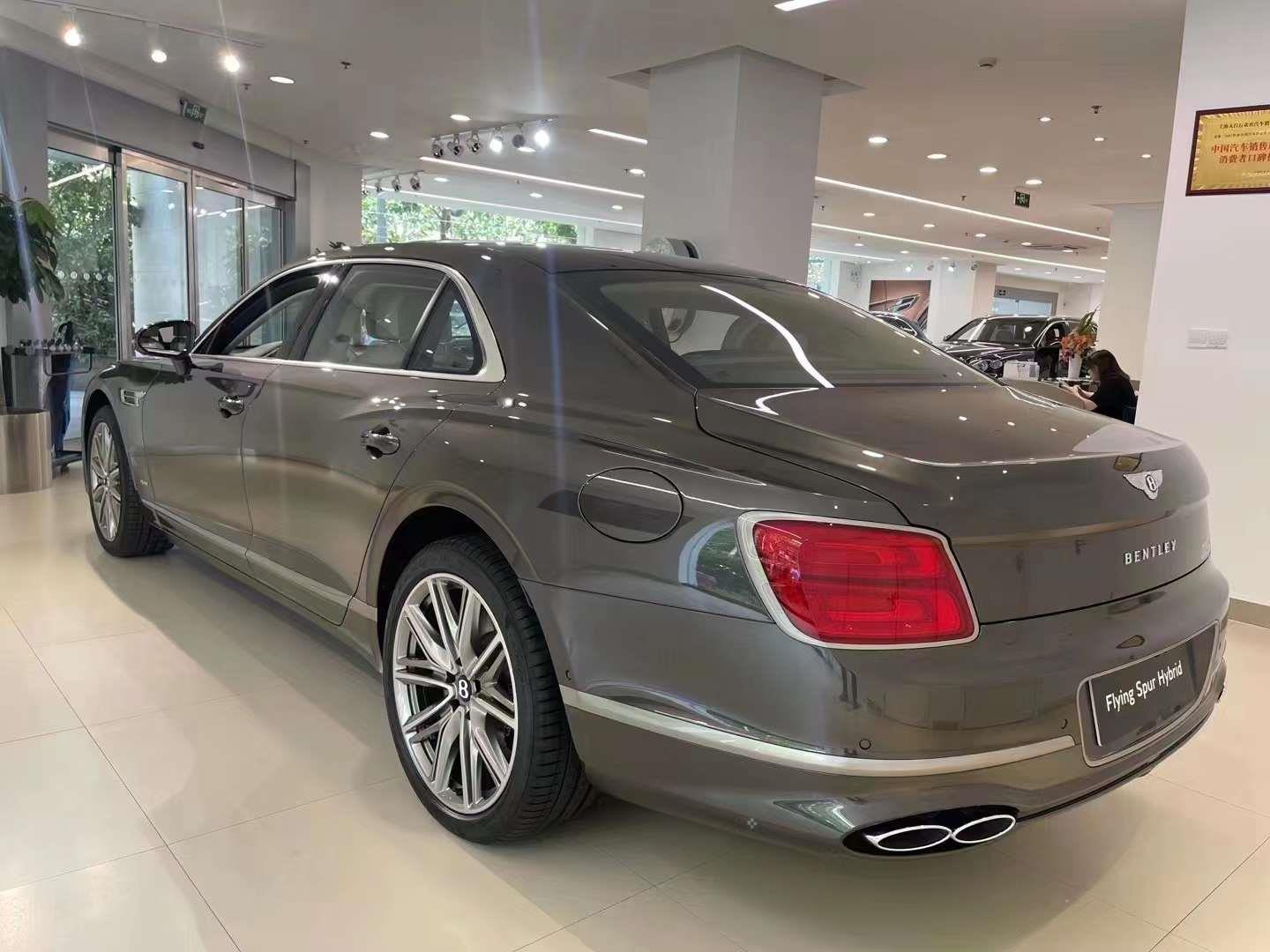 22款宾利飞驰混动V6 现车299不含税售全国