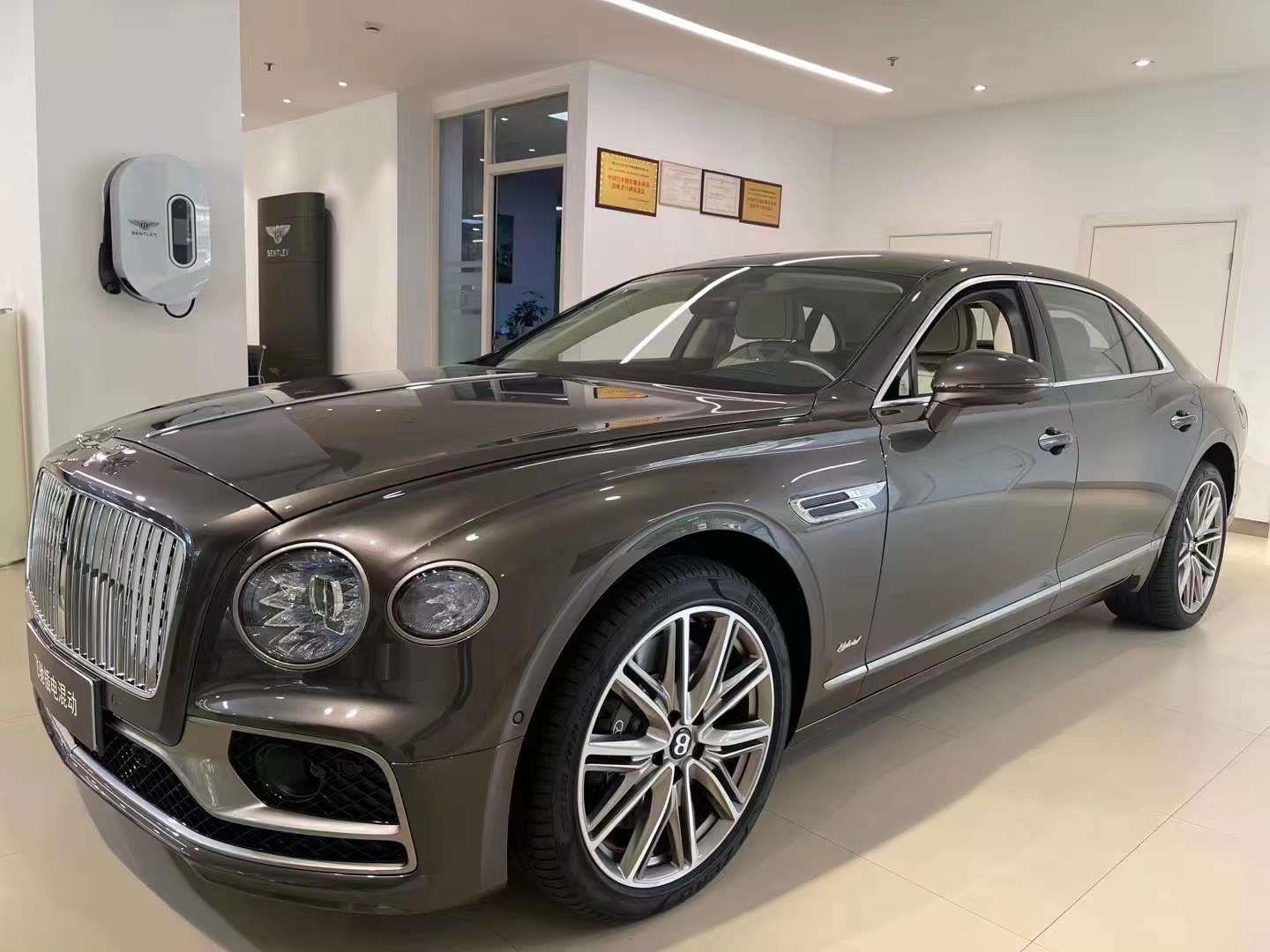 22款宾利飞驰混动V6 现车299不含税售全国