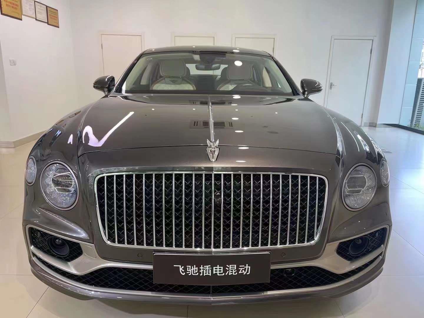 22款宾利飞驰混动V6 现车299不含税售全国