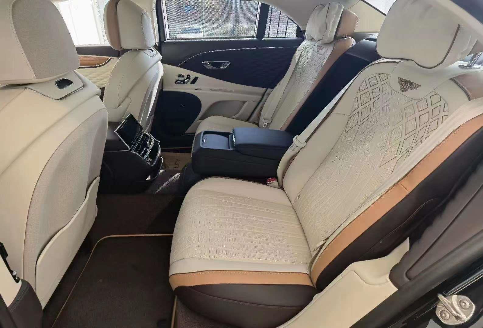 22款宾利飞驰混动V6遨世版 284不含税现车