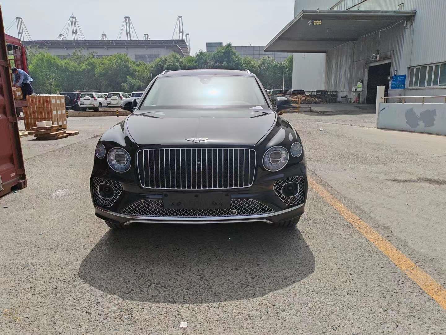 23款宾利添越长轴限量首发版 全国最高配 四座现车