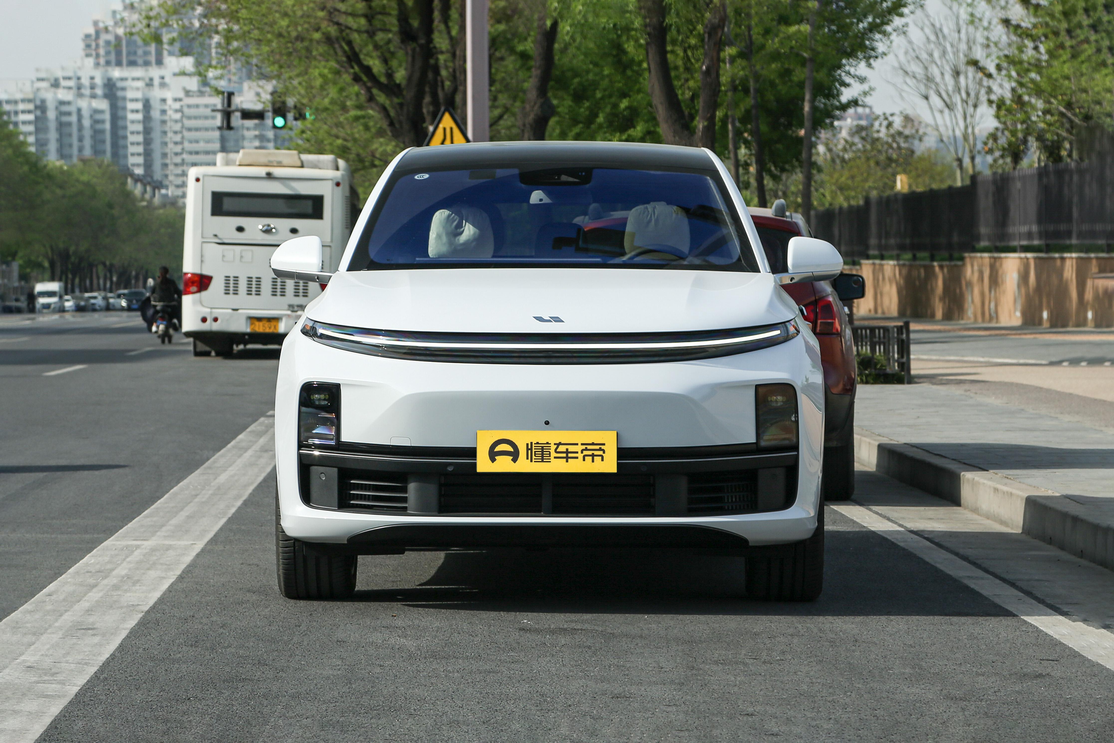 6月的中大型SUV销量排行出炉，理想汽车包揽冠亚军，宝马X5排第三