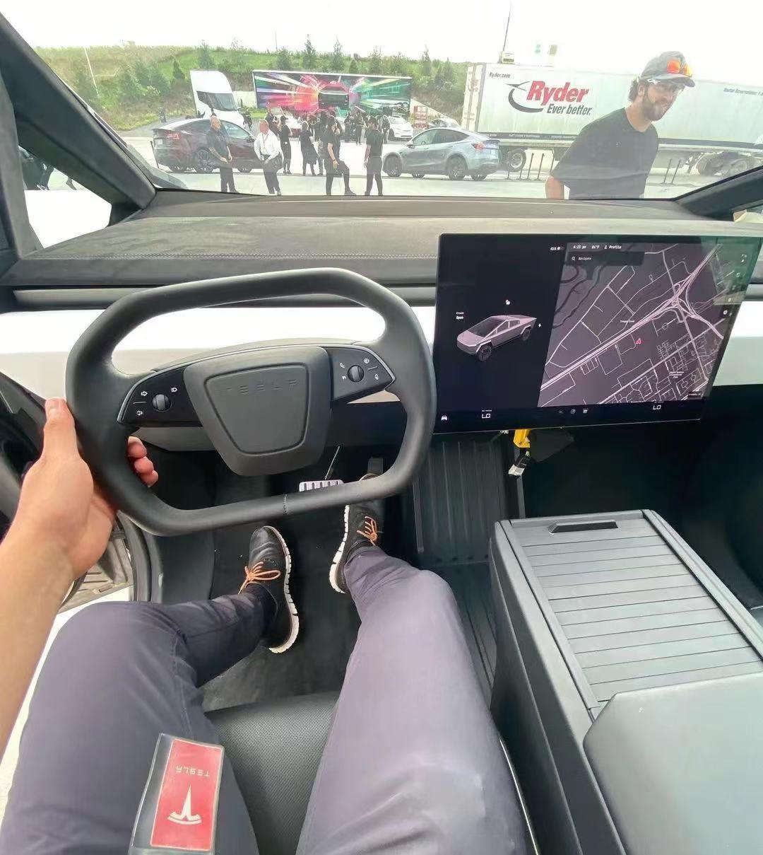 特斯拉Cybertruck量产版下线，密封性非常好，能当“船”