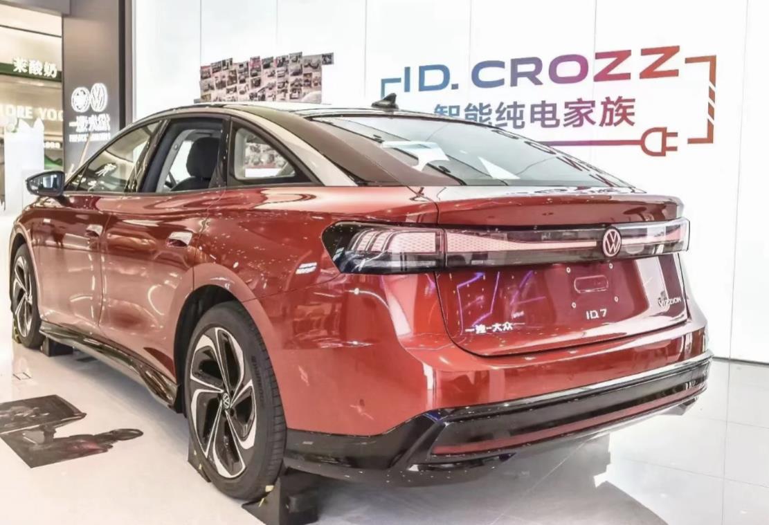 大众ID.7 VIZZION现身，外观设计新潮，内饰简洁，竞争比亚迪汉EV
