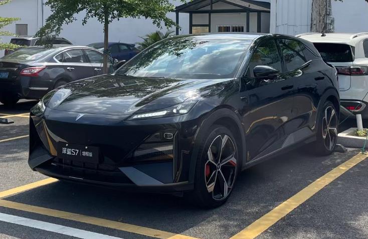 又一“长安造”走红？续航1120km加速7.6S，14.99万起比Model Y帅