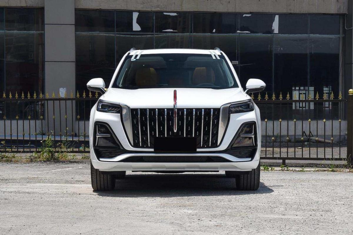 用2.0T+8AT换2.0T+6AT，动力上涨，价格不涨，带你看红旗HS5