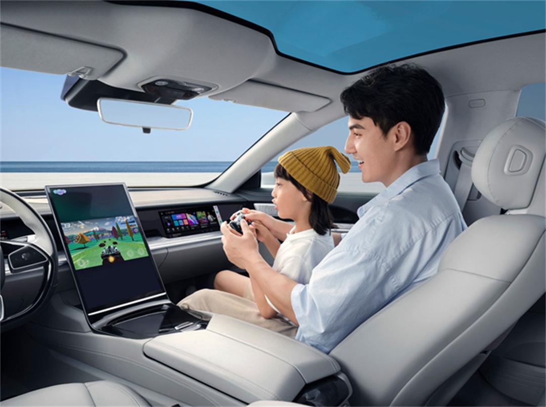 2024款哪吒S上市，15.98万起，比比亚迪汉DM-i冠军版实惠