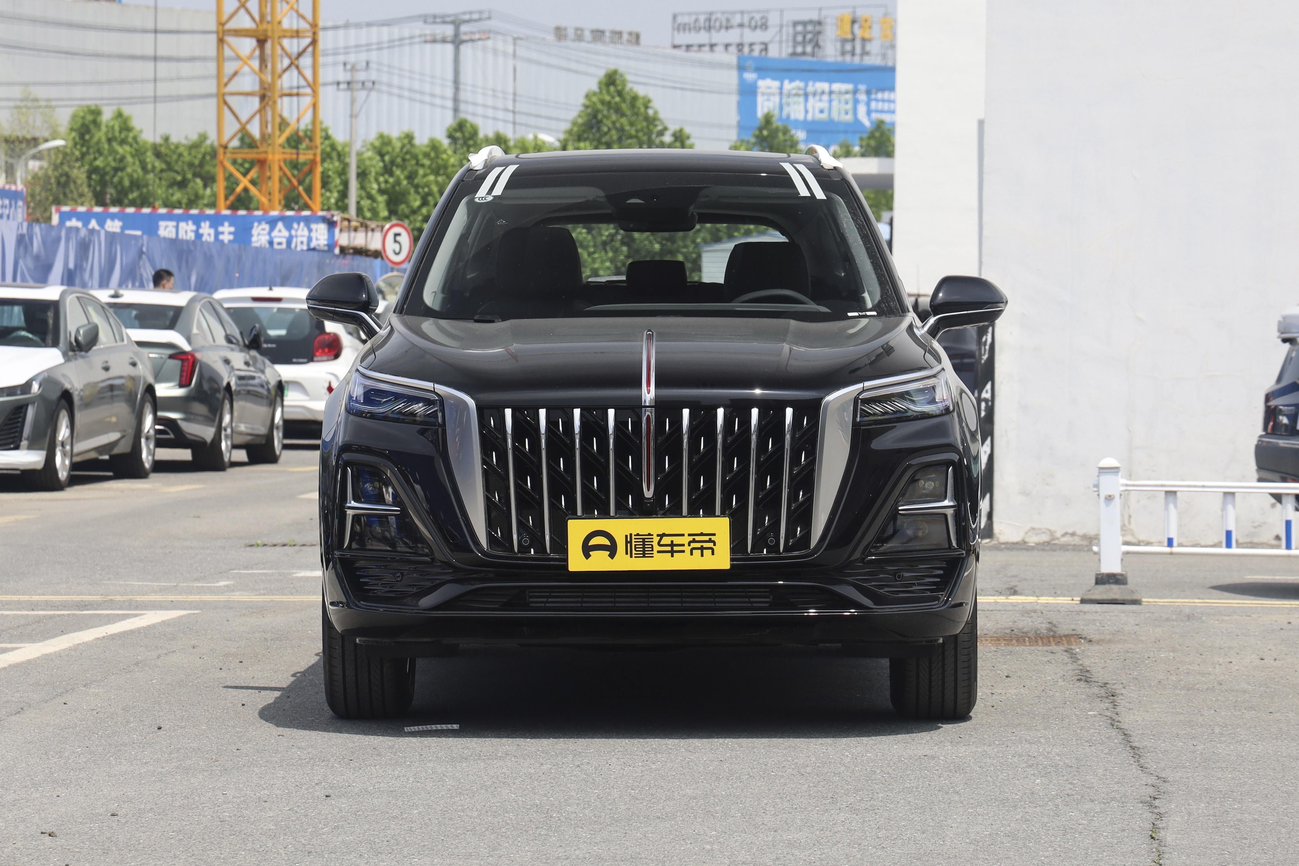 预算20多万买中型SUV？5座一汽红旗HS5与7座广汽传祺GS8谁更好？