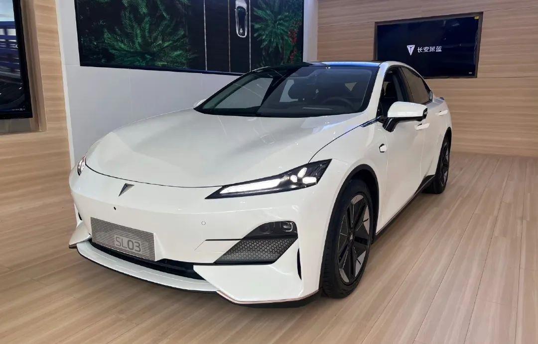 吉利银河L6定价多少，才能抢走秦PLUS DM-i的市场？