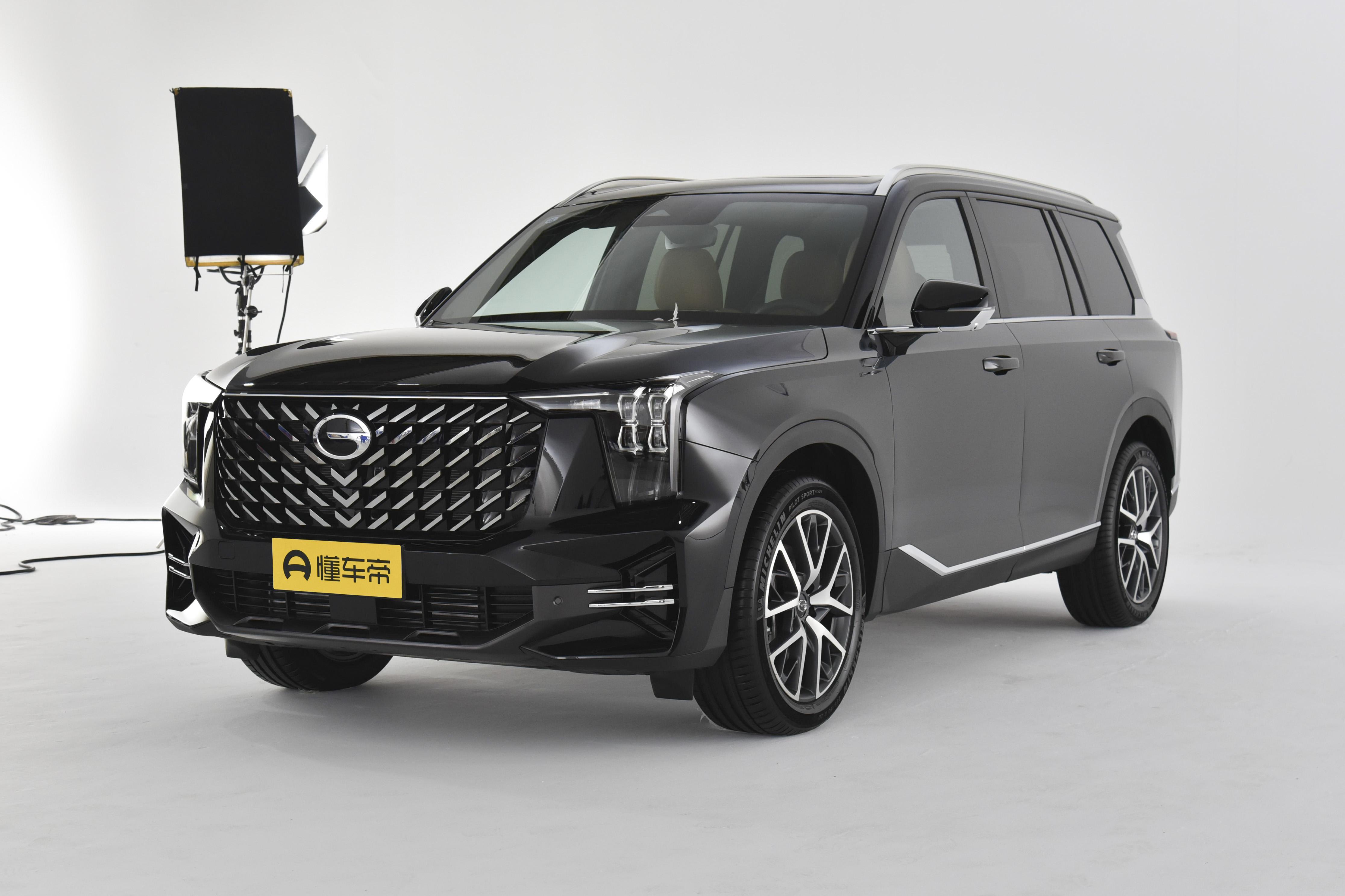 预算20多万买中型SUV？5座一汽红旗HS5与7座广汽传祺GS8谁更好？