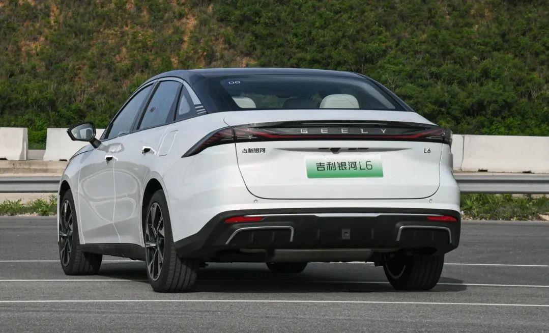 吉利银河L6定价多少，才能抢走秦PLUS DM-i的市场？