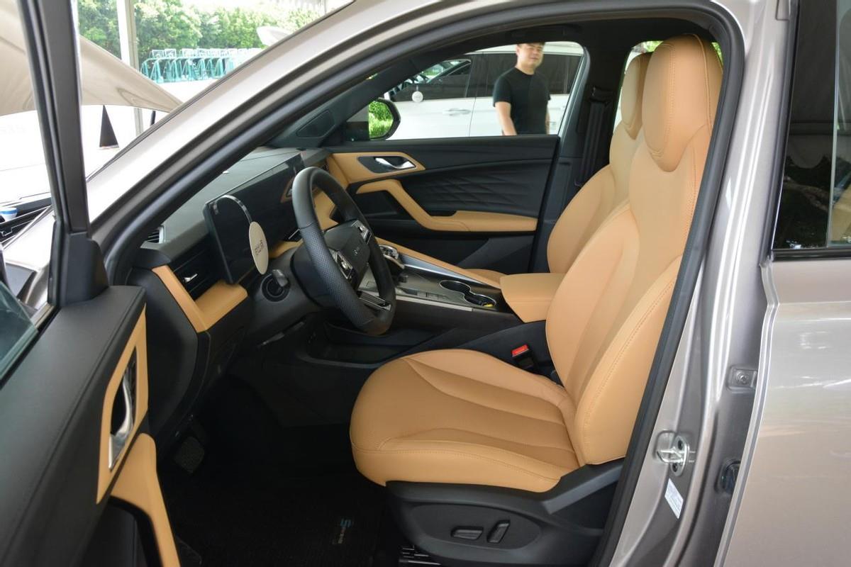 谁才是高品质主流SUV？全新荣威RX5对比上汽大众途观L