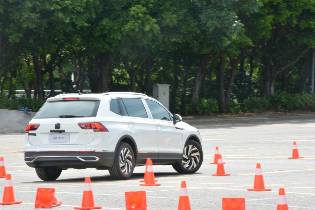 谁才是高品质主流SUV？全新荣威RX5对比上汽大众途观L