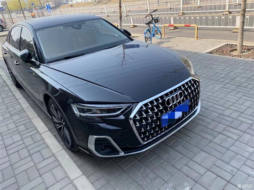 奥迪A8L提车作业