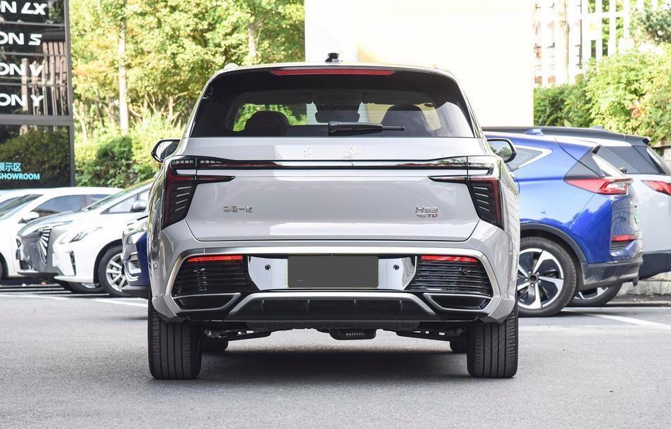 同样是2.0T的紧凑型SUV，红旗HS3和大众途岳能有多大差距？