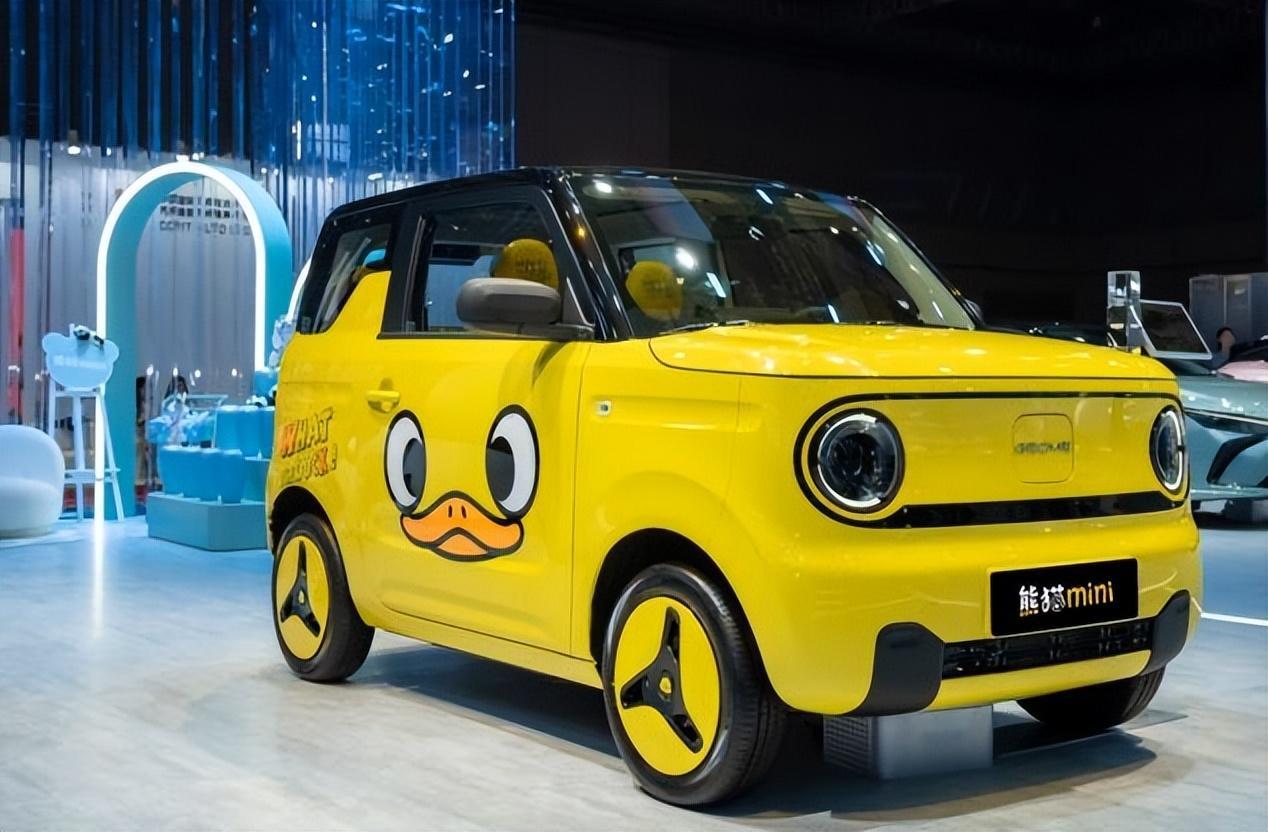 熊猫mini、宏光MINI EV、QQ冰淇淋谁才是真王者？