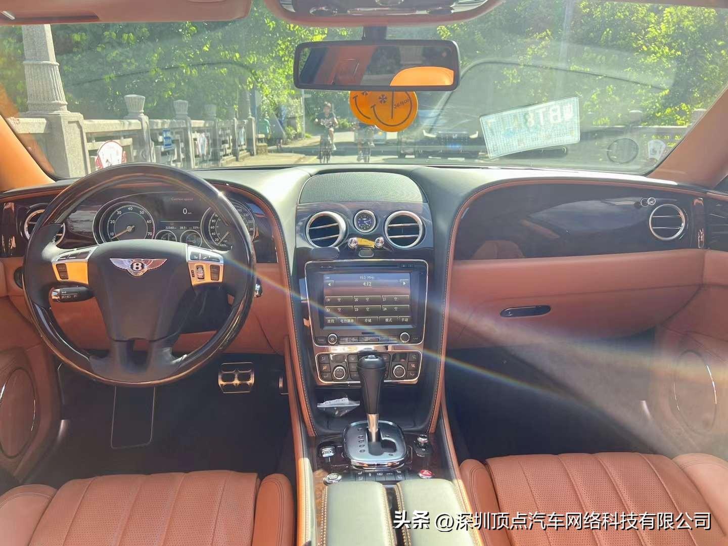 16年宾利飞驰 4.0Ｔ V8 3万公里 价格美丽