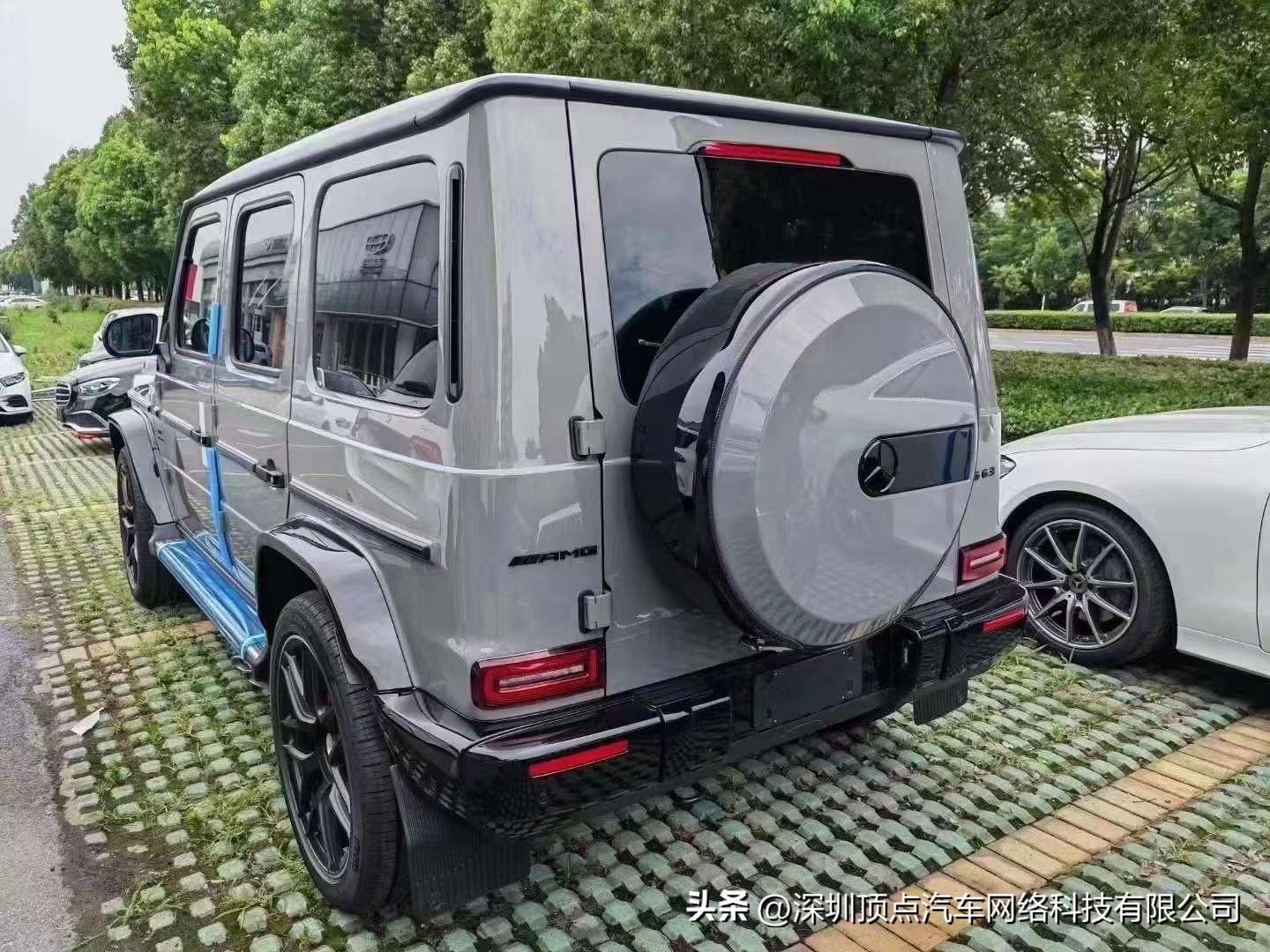 水泥灰 新款奔驰G63中规满配 价格优惠售全国