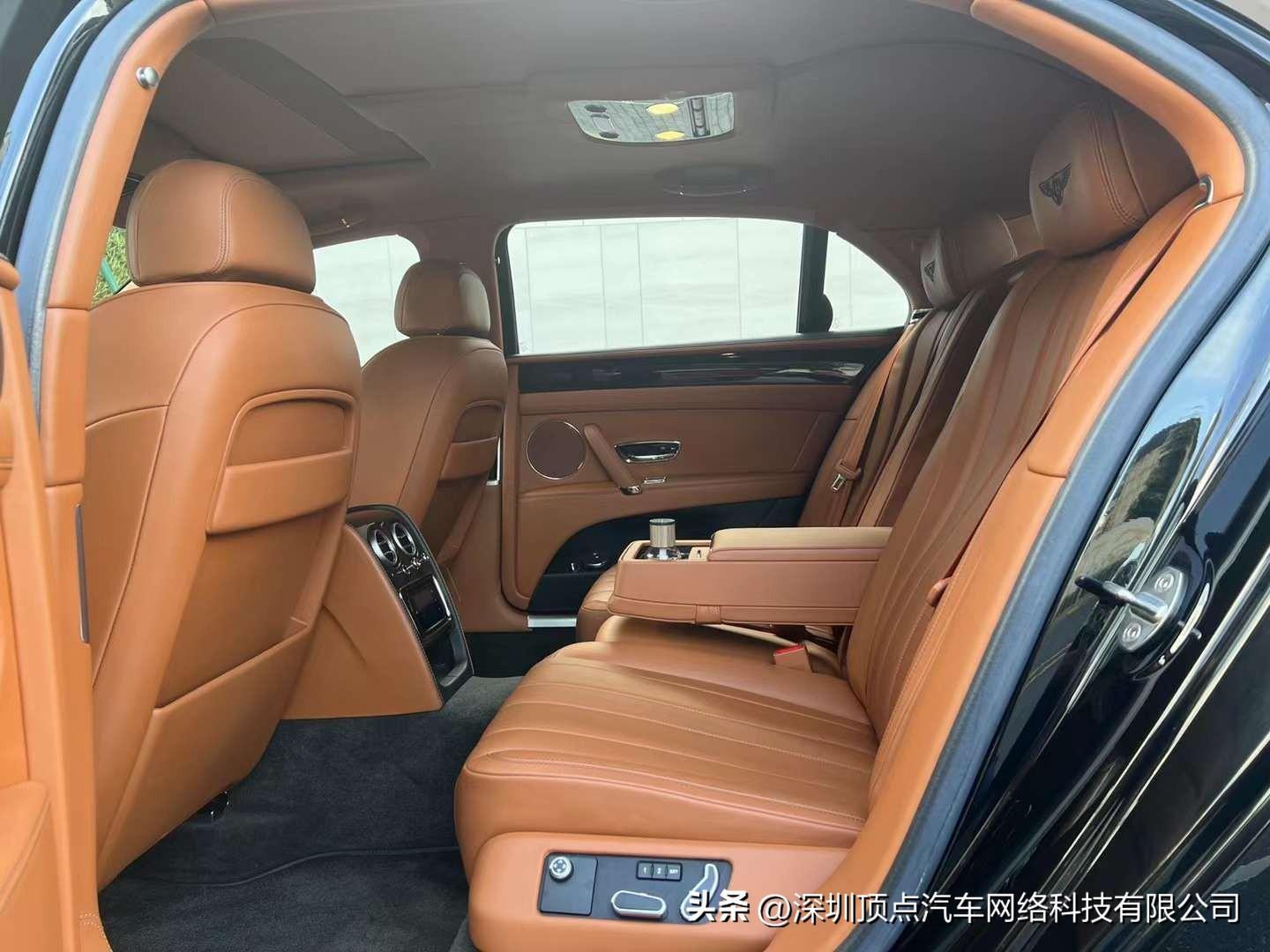 16年宾利飞驰 4.0T V8 8万公里 原版车况 喜欢把握
