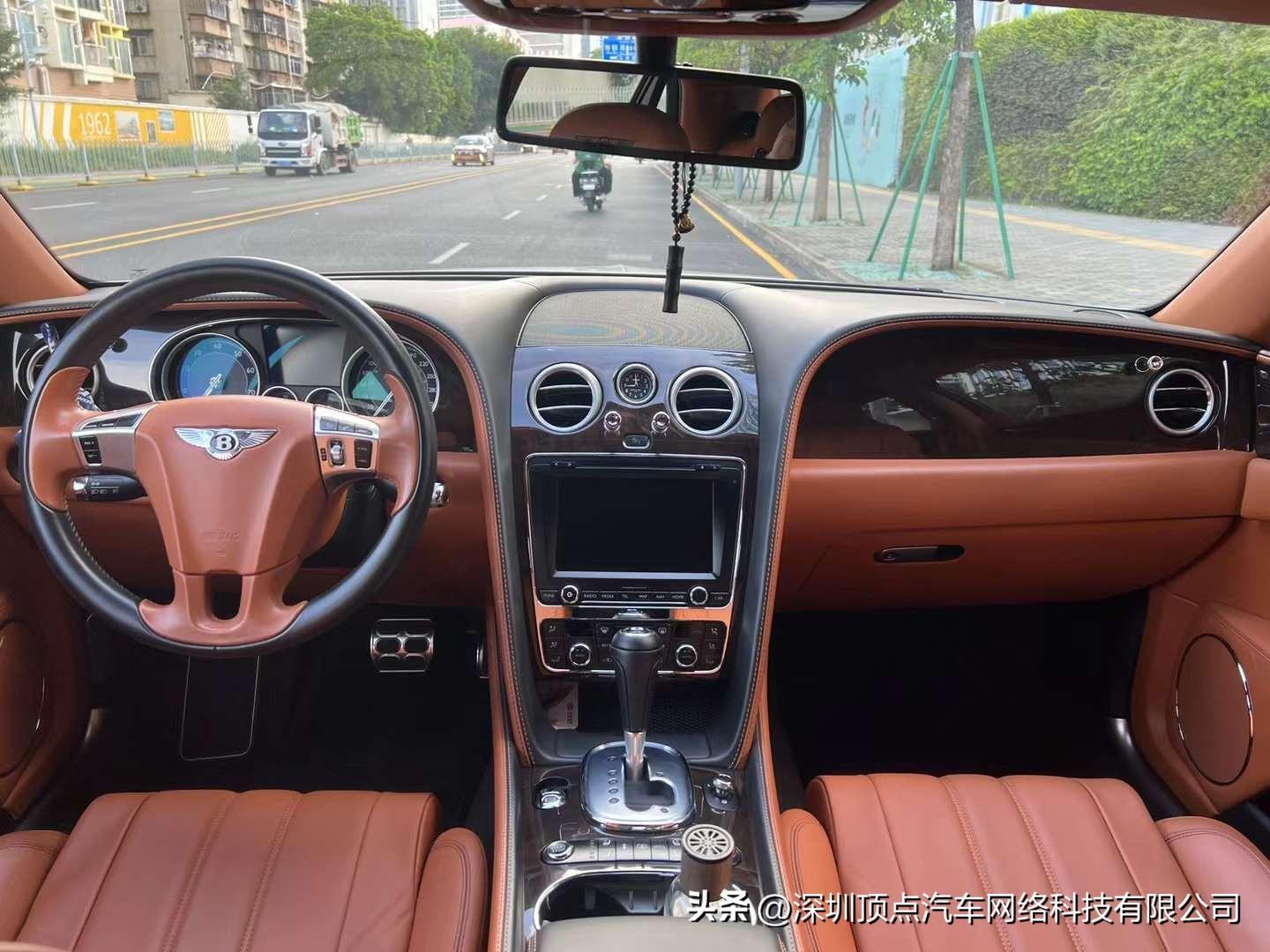 16年宾利飞驰 4.0T V8 8万公里 原版车况 喜欢把握