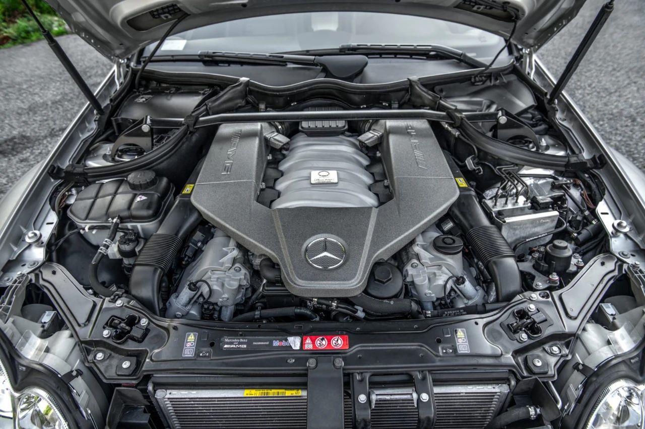 AMG首款6.2 V8来自于此！仅行驶2万公里奔驰CLK63 Black低价成交