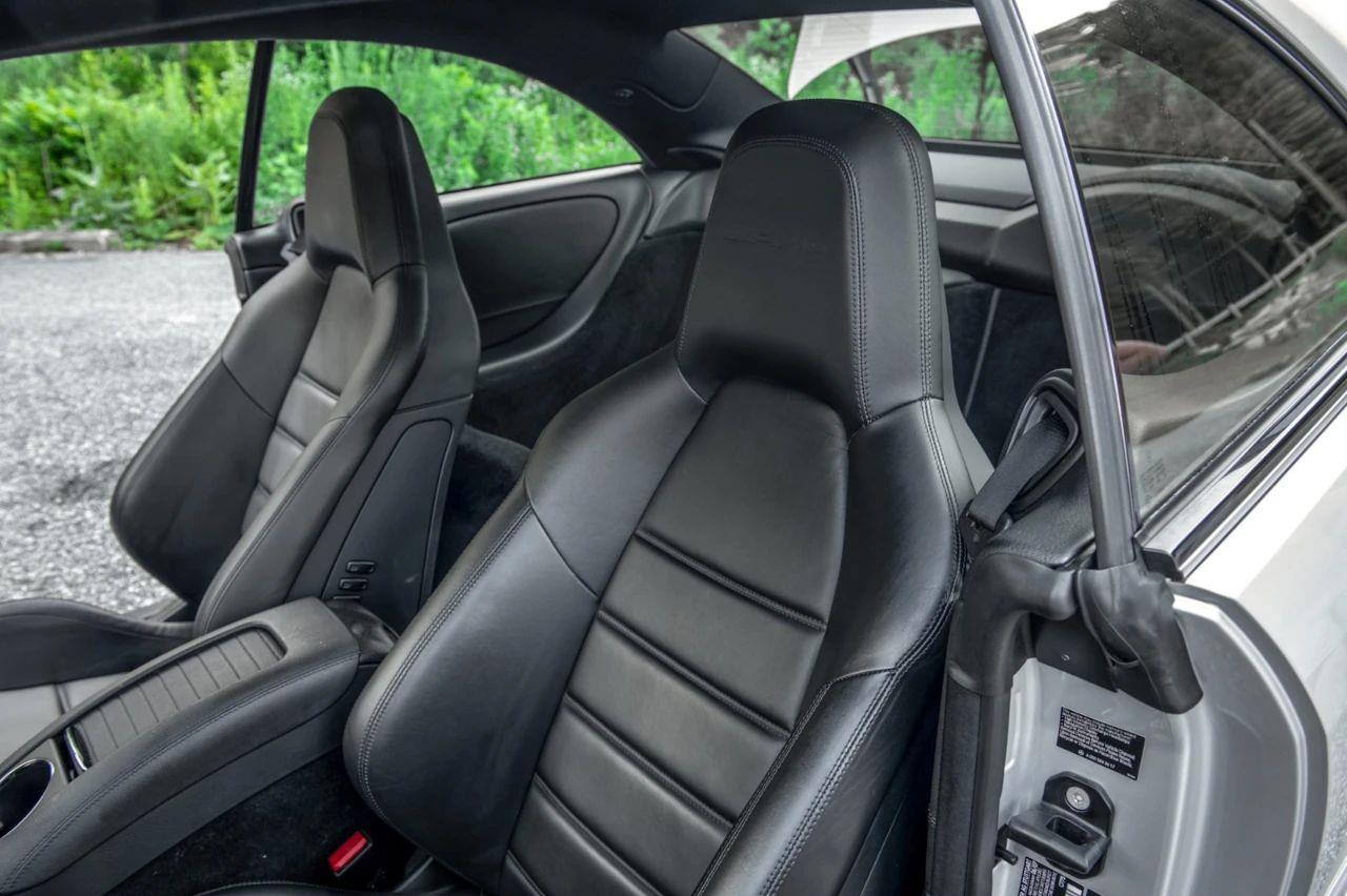 AMG首款6.2 V8来自于此！仅行驶2万公里奔驰CLK63 Black低价成交