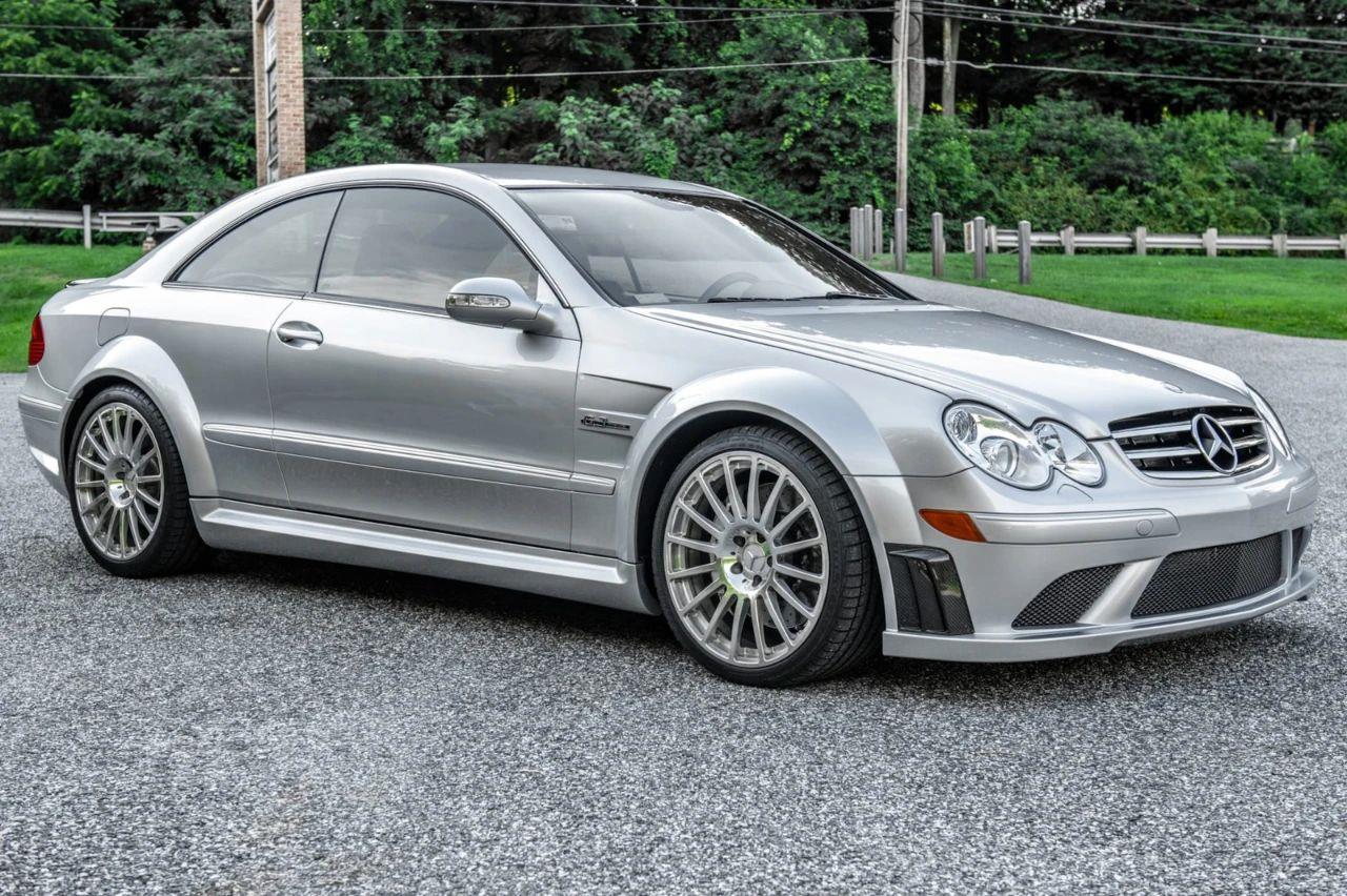 AMG首款6.2 V8来自于此！仅行驶2万公里奔驰CLK63 Black低价成交