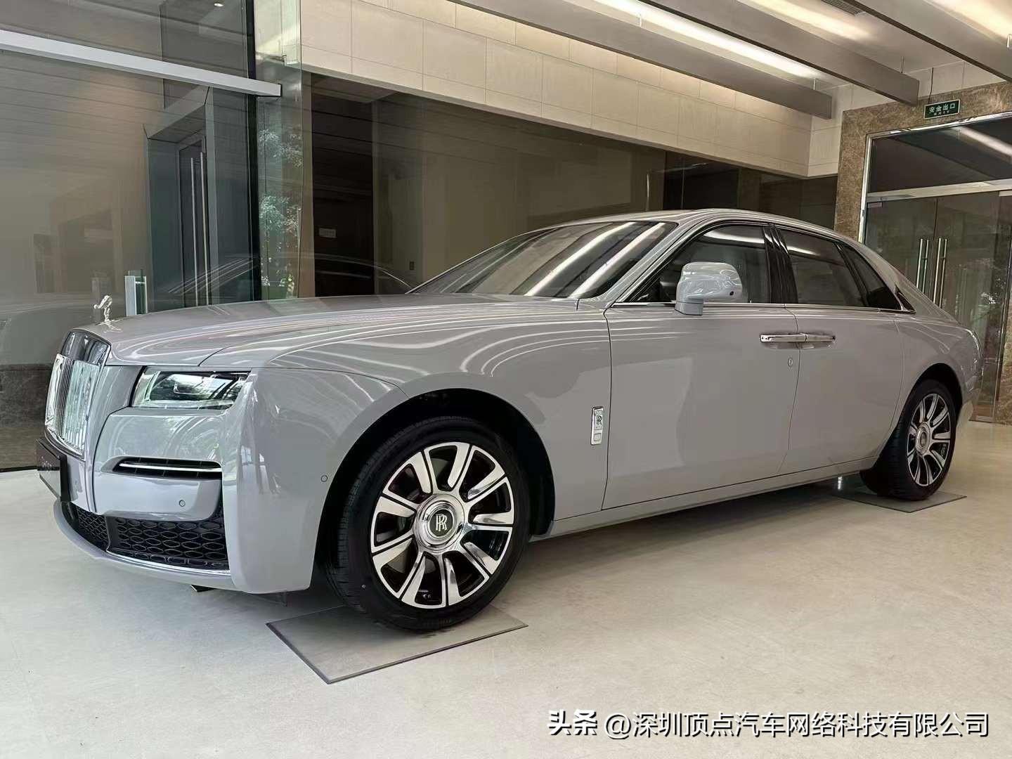 古思特标轴 风暴灰外漆 5座沙发座椅 流星顶 购车优惠力度疯狂