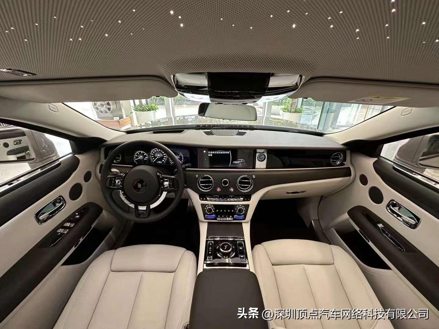 古思特标轴 风暴灰外漆 5座沙发座椅 流星顶 购车优惠力度疯狂