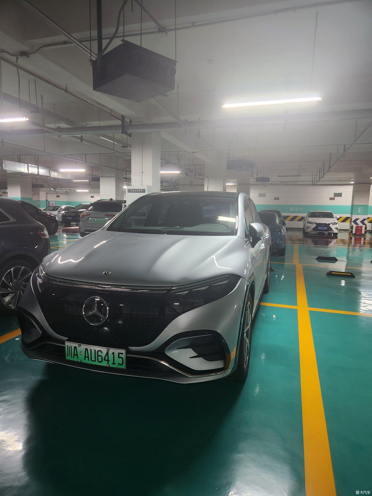 继续当韭菜，购奔驰EQSSUV