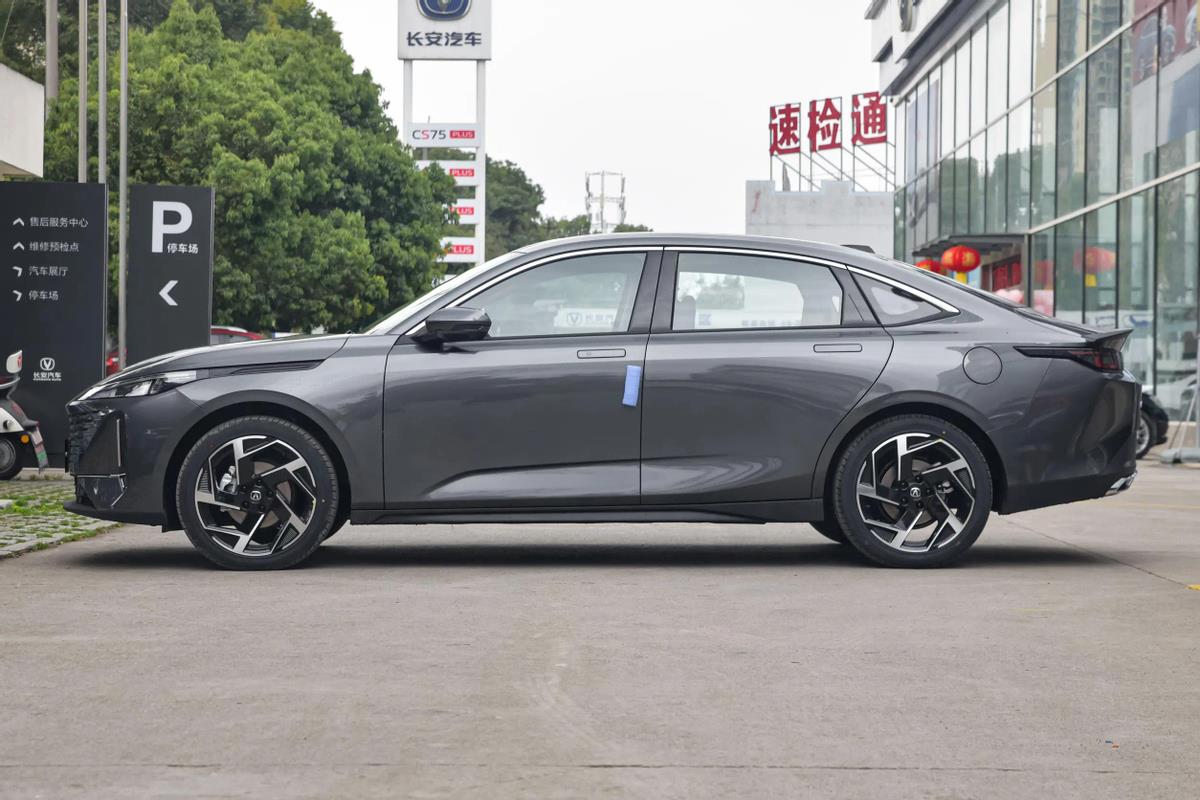 售价8.79万元起，匹配1.5T+7DCT，长安逸达是否值得购买