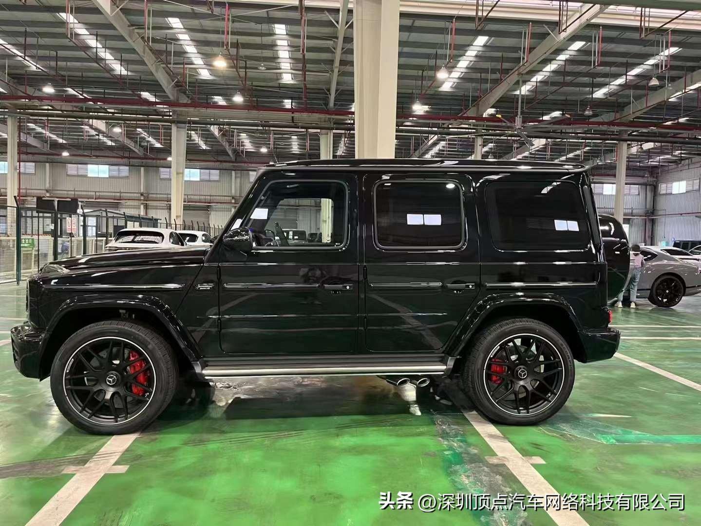 23款欧版奔驰G63 原码 全国上牌 黑红满配现车290随时提